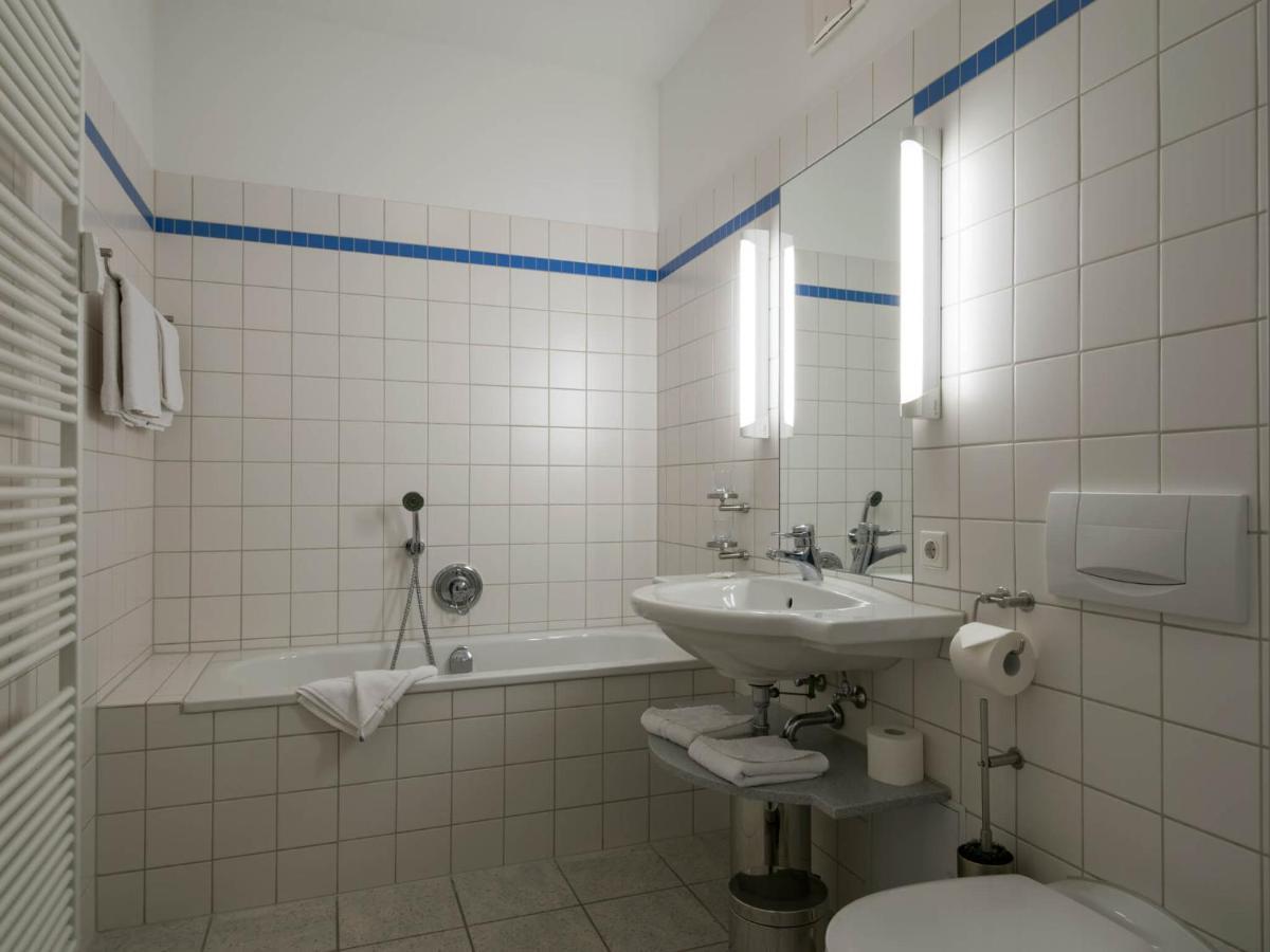 Kaiservillen Heringsdorf - Ferienwohnung Mit 1 Schlafzimmer Und Balkon Dr4 Exterior foto